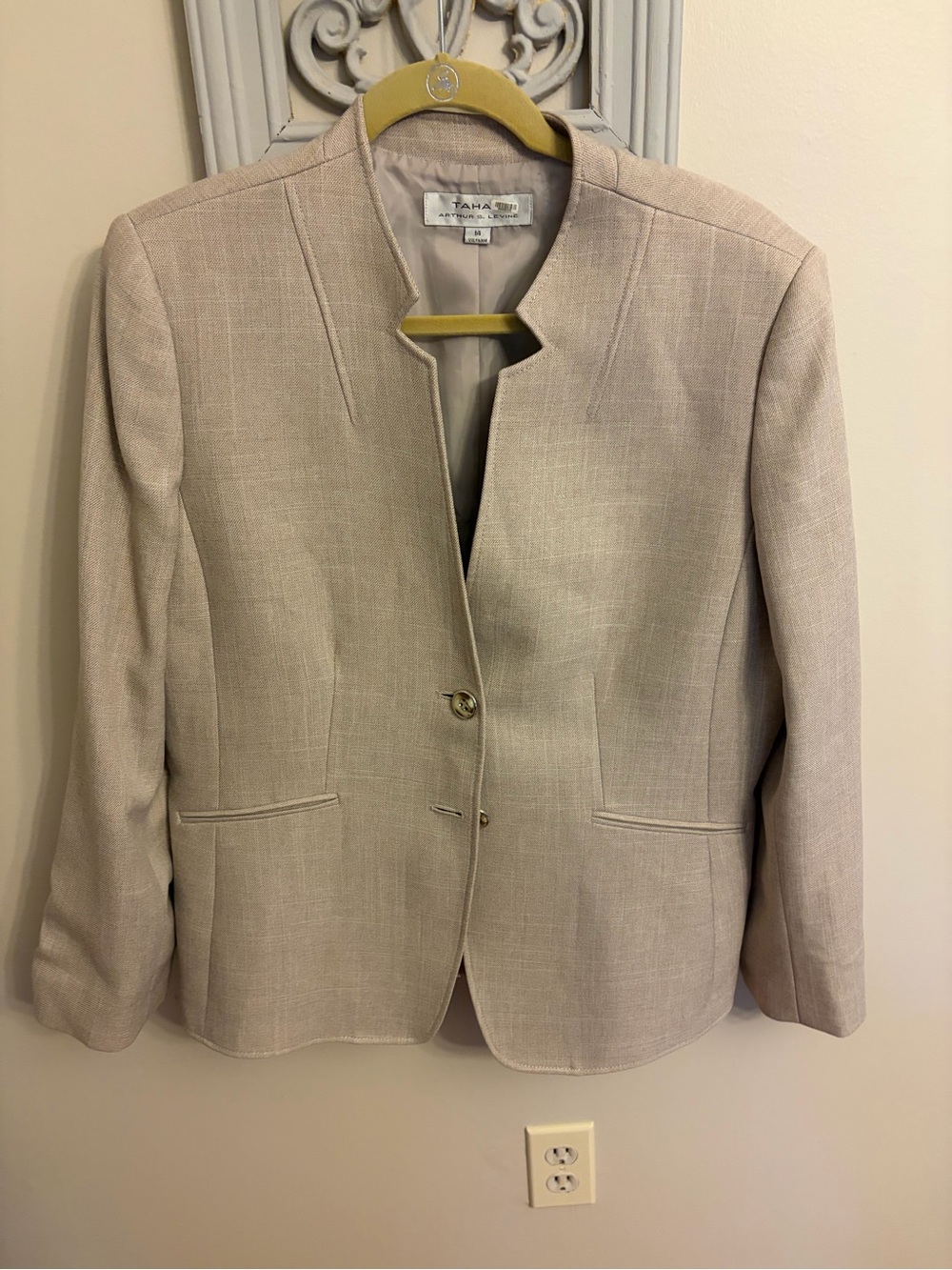 Tahari Light Beige Collarless Women's Blazer Jacket